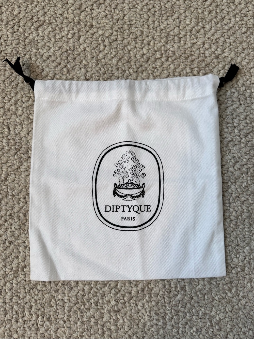 Diptyque Dust Bags - Set of 2 - Picture 2 of 5